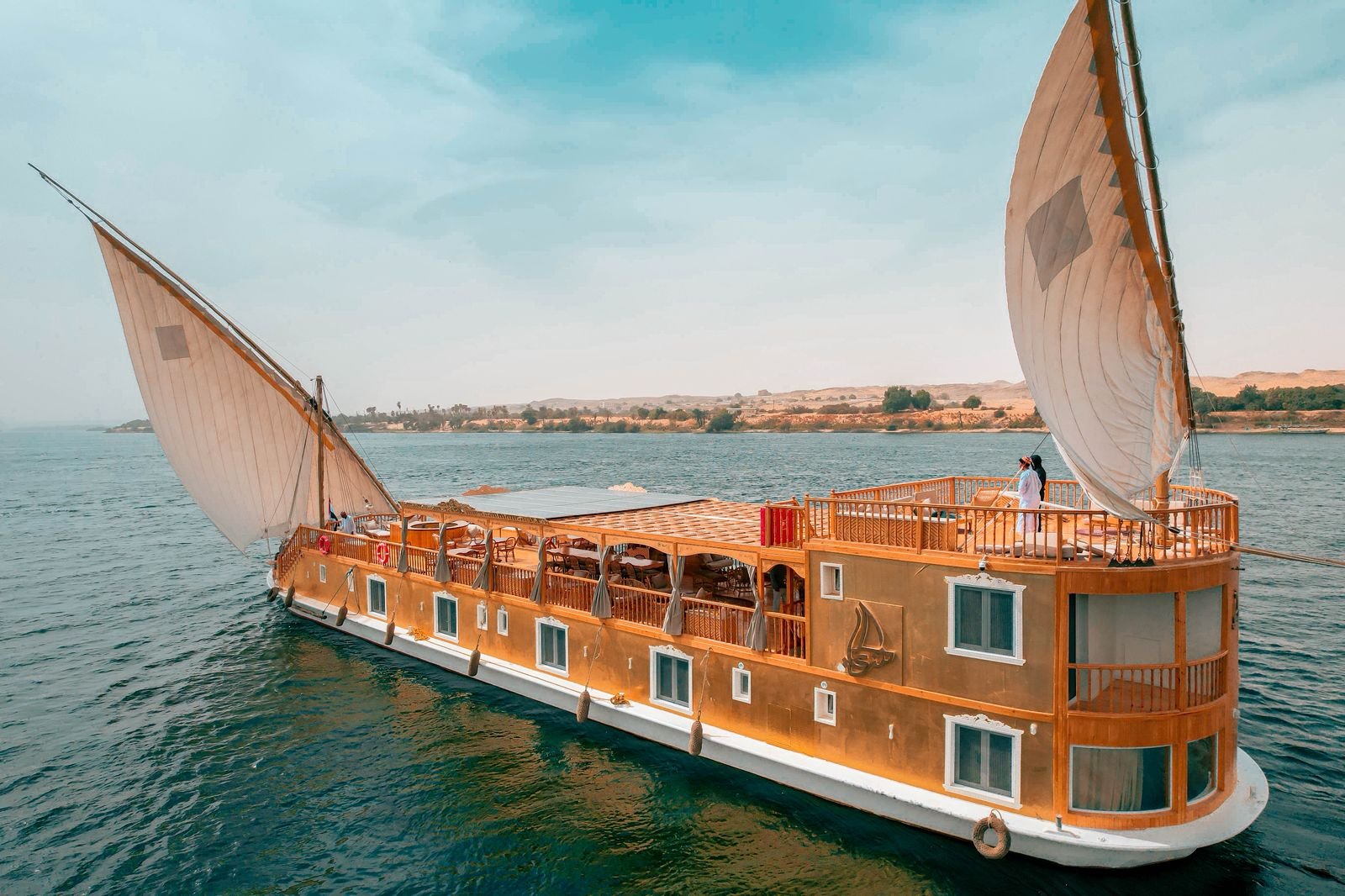 NR-KZ selected romantic private dahabiya experience on the Nile